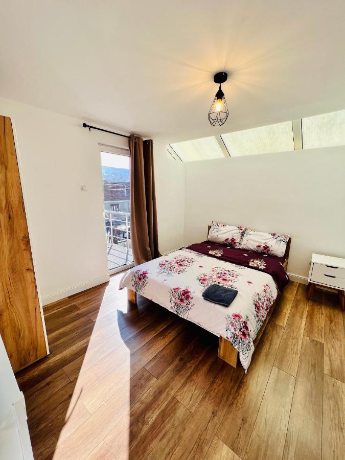 Master Adventure Guest House Vadu Crisului Bagian luar foto