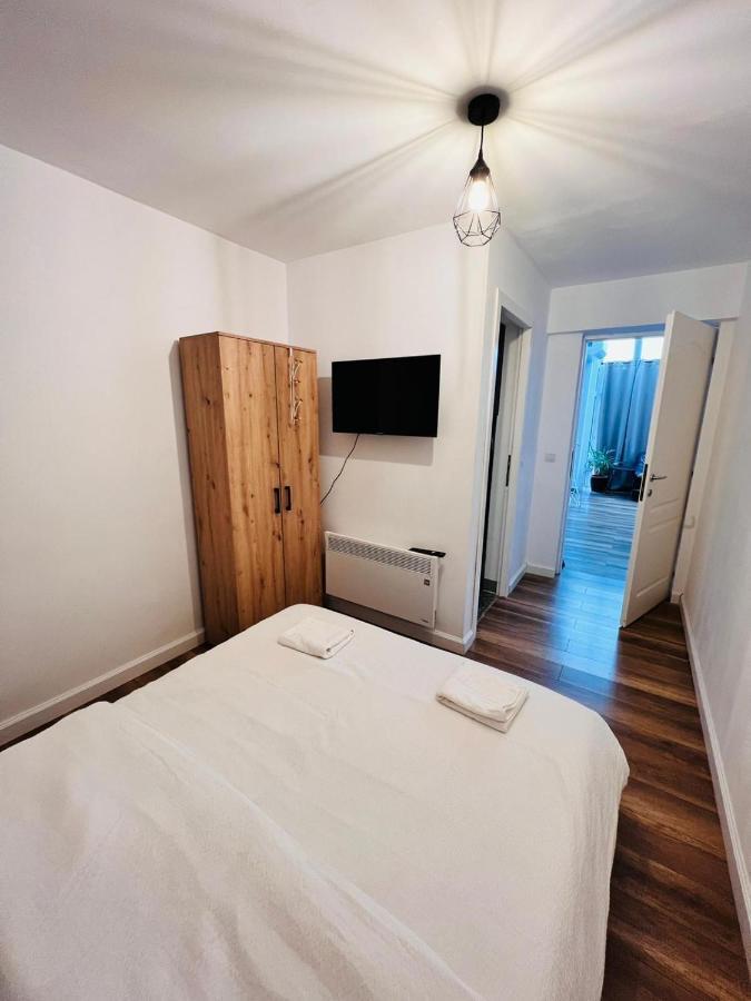 Master Adventure Guest House Vadu Crisului Bagian luar foto